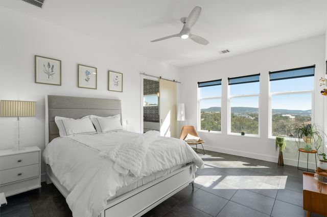 8600 Kelly CV N, Jonestown, TX 78645