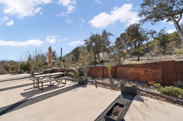 8600 Kelly CV N, Jonestown, TX 78645