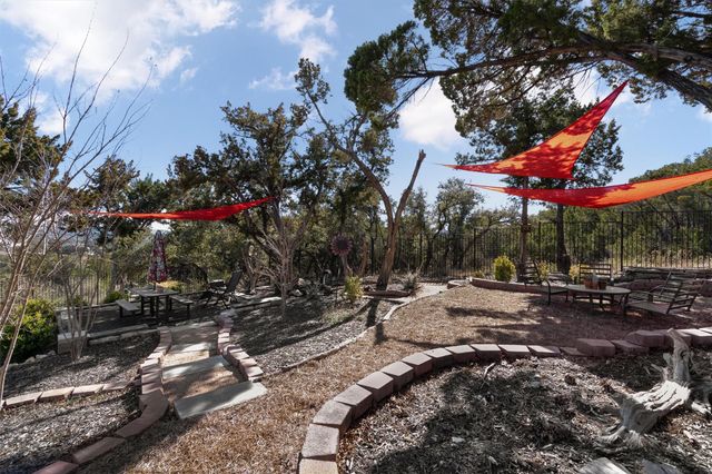 8600 Kelly CV N, Jonestown, TX 78645