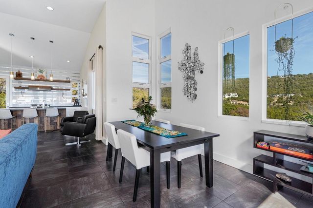 8600 Kelly CV N, Jonestown, TX 78645