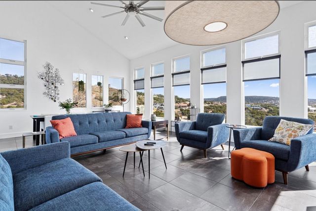 8600 Kelly CV N, Jonestown, TX 78645