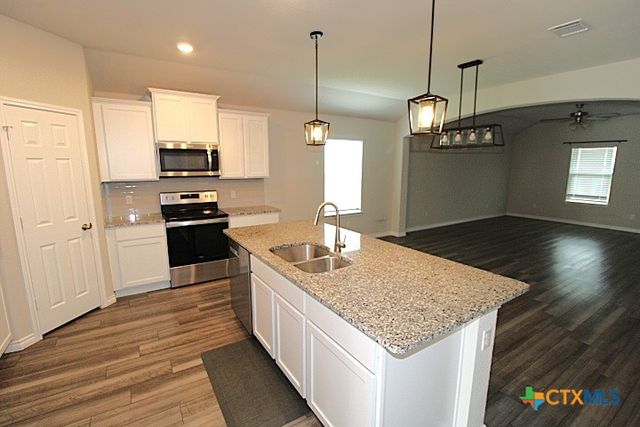 134 Minnie J Loop, Copperas Cove, TX 76522