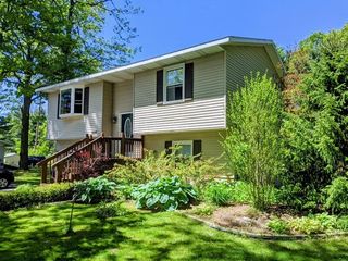 19210 Glendale Circle, Spring Lake Twp, MI 49456