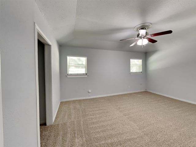 3704 Astoria Drive, Arlington, TX 76013