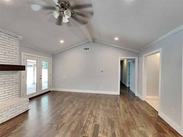 3704 Astoria Drive, Arlington, TX 76013