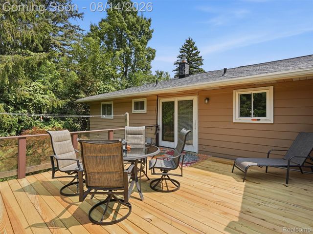 4855 Cecelia Ann Avenue, Independence Charter Township, MI 48346