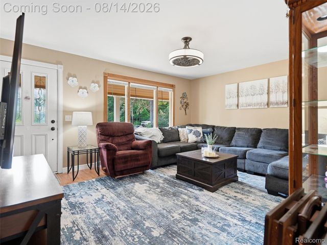 4855 Cecelia Ann Avenue, Independence Charter Township, MI 48346