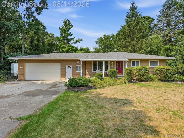 4855 Cecelia Ann Avenue, Independence Charter Township, MI 48346