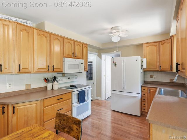 4855 Cecelia Ann Avenue, Independence Charter Township, MI 48346