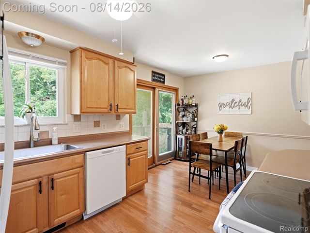 4855 Cecelia Ann Avenue, Independence Charter Township, MI 48346