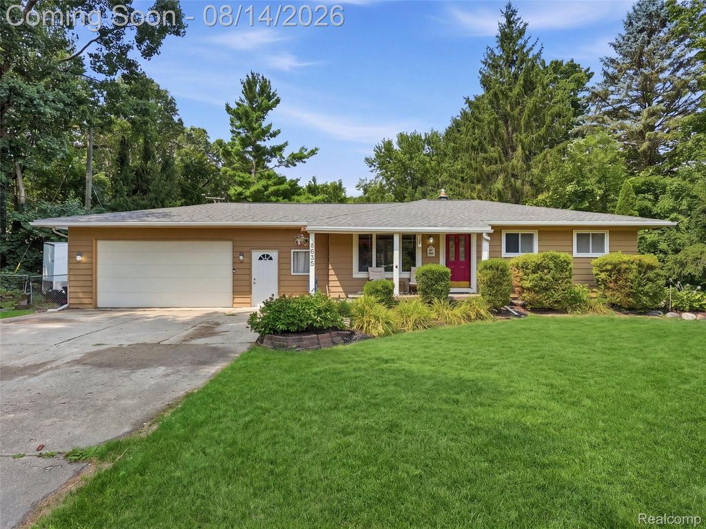 4855 Cecelia Ann Avenue, Independence Charter Township, MI 48346