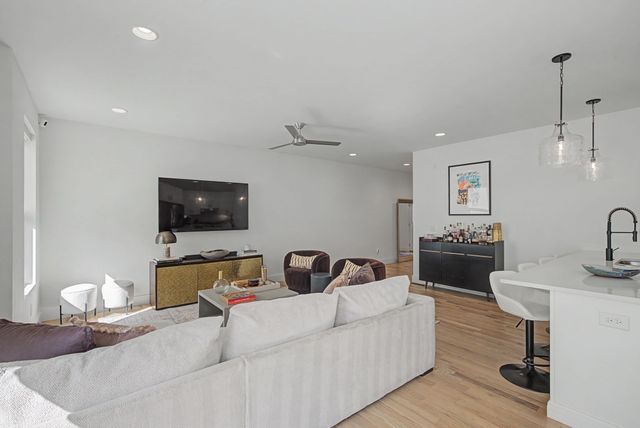 206 Ben Allen Rd Unit 4, Nashville, TN 37207