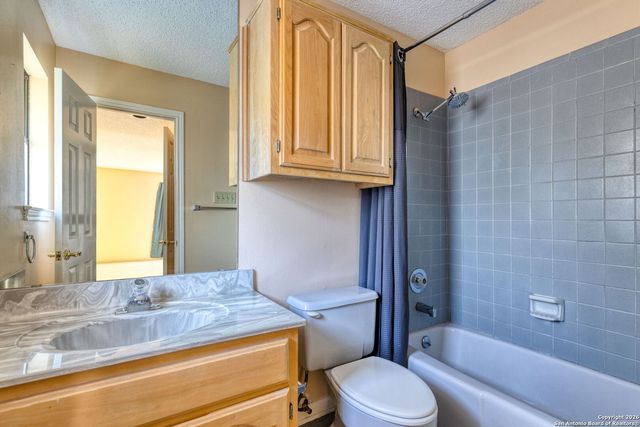 3915 Creek Point, San Antonio, TX 78230