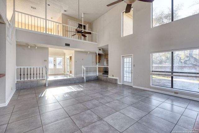 3915 Creek Point, San Antonio, TX 78230