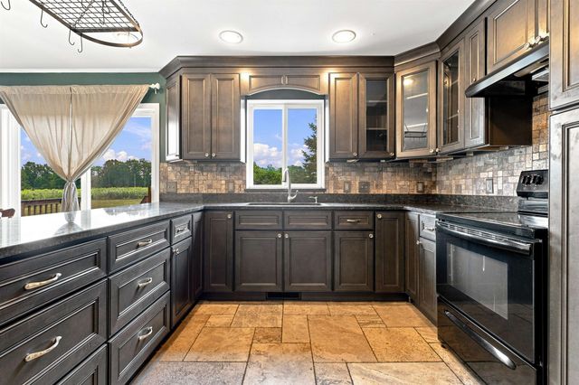 5064 Meadow Crest Circle, Grand Blanc Twp, MI 48442