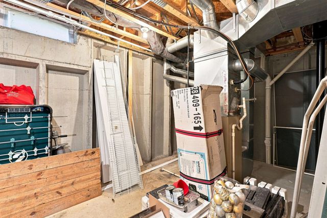 5064 Meadow Crest Circle, Grand Blanc Twp, MI 48442