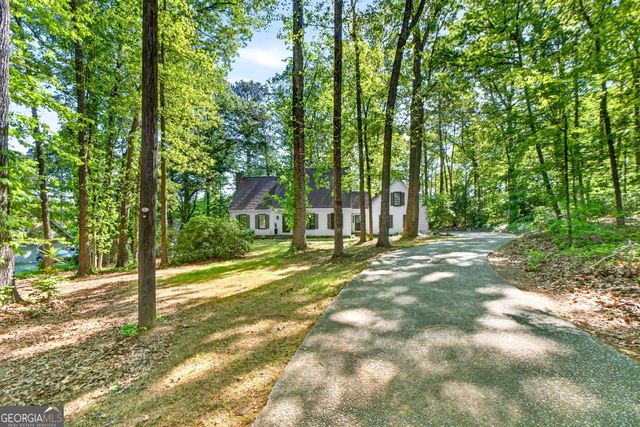 671 Ginger Cake Road, Fayetteville, GA 30214