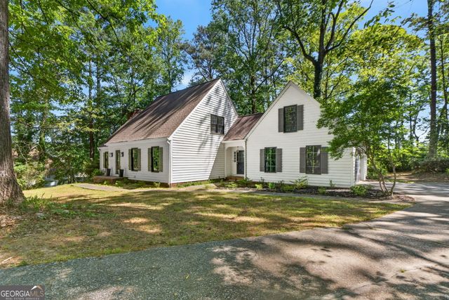 671 Ginger Cake Road, Fayetteville, GA 30214