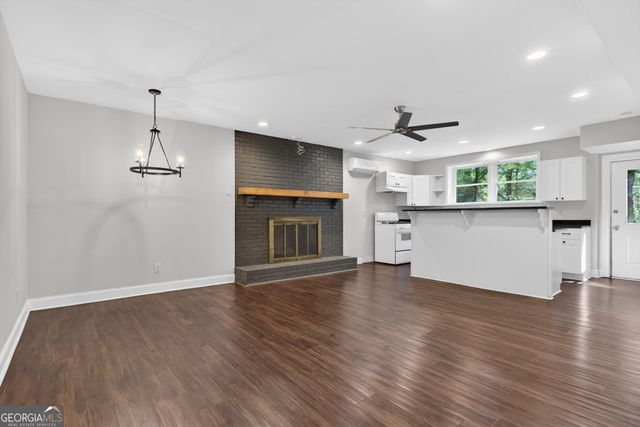 671 Ginger Cake Road, Fayetteville, GA 30214