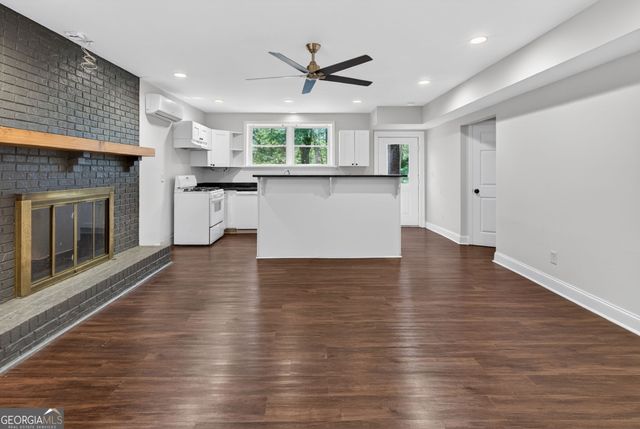 671 Ginger Cake Road, Fayetteville, GA 30214