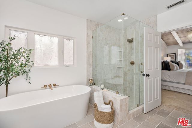 213 Via Cordova, Newport Beach, CA 92663