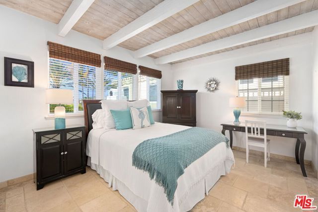 213 Via Cordova, Newport Beach, CA 92663