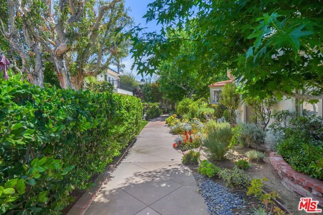 213 Via Cordova, Newport Beach, CA 92663