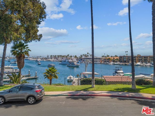 213 Via Cordova, Newport Beach, CA 92663