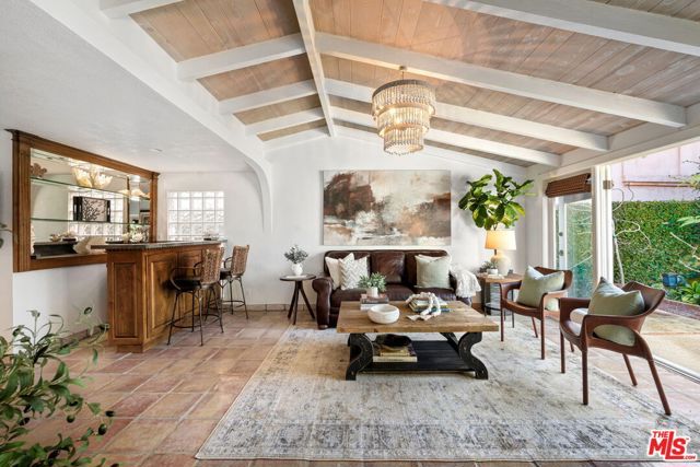 213 Via Cordova, Newport Beach, CA 92663