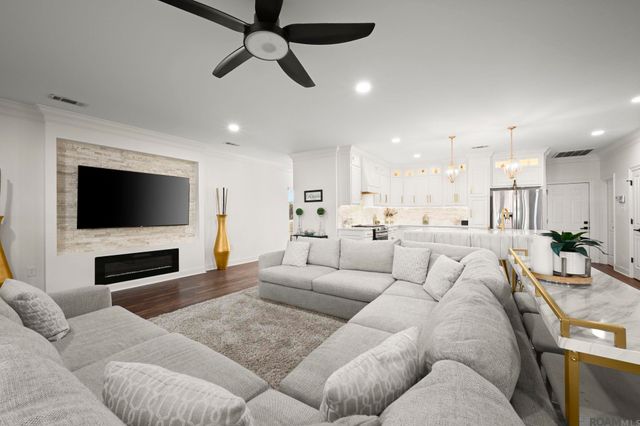 13865 Parkway Dr, Denham Springs, LA 70726