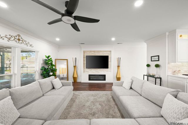 13865 Parkway Dr, Denham Springs, LA 70726