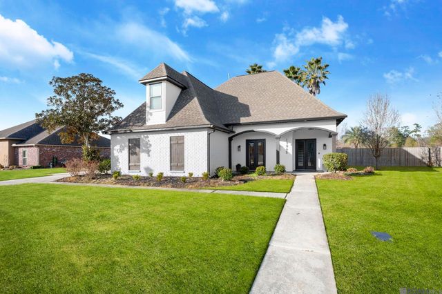 13865 Parkway Dr, Denham Springs, LA 70726