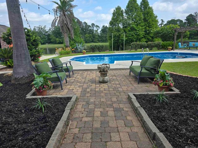 13865 Parkway Dr, Denham Springs, LA 70726