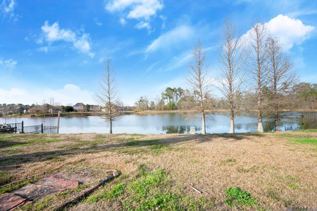 13865 Parkway Dr, Denham Springs, LA 70726