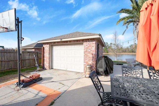 13865 Parkway Dr, Denham Springs, LA 70726