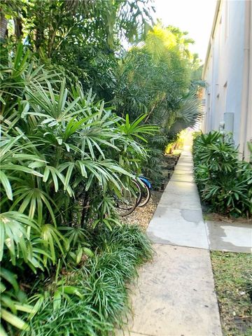 732 Euclid Avenue 9, Miami Beach, FL 33139