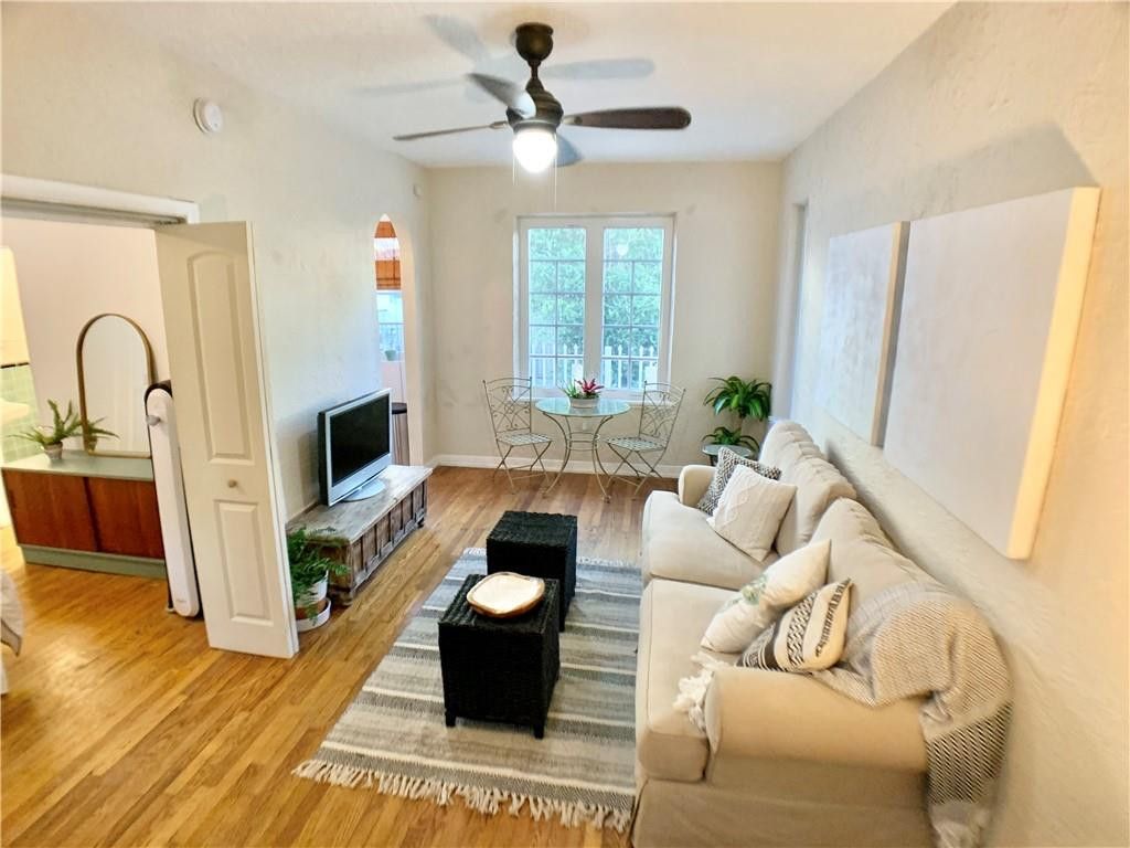 732 Euclid Avenue 9, Miami Beach, FL 33139
