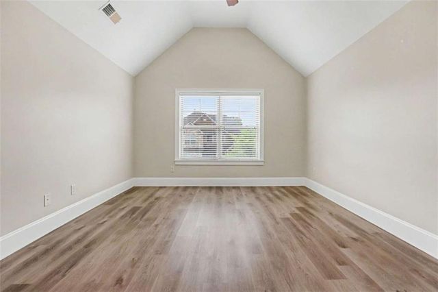 302 Kells Ct., Woodstock, GA 30188