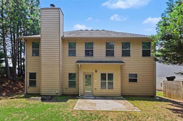 302 Kells Ct., Woodstock, GA 30188