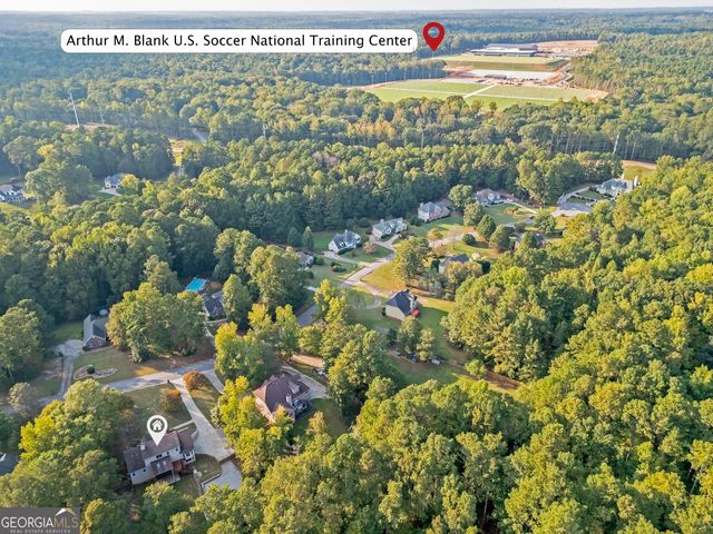 195 Blackberry Run, Fayetteville, GA 30214