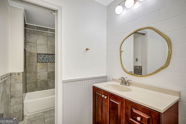 195 Blackberry Run, Fayetteville, GA 30214