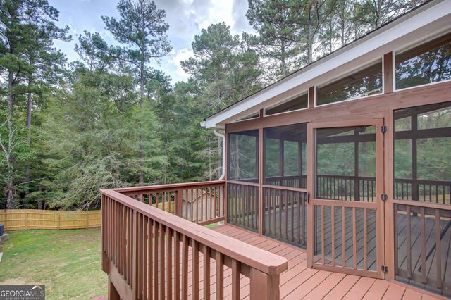 195 Blackberry Run, Fayetteville, GA 30214