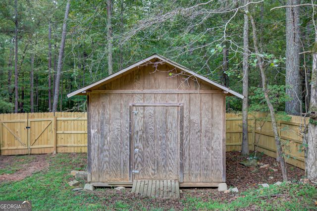 195 Blackberry Run, Fayetteville, GA 30214