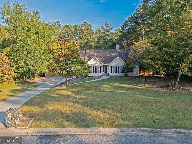 195 Blackberry Run, Fayetteville, GA 30214