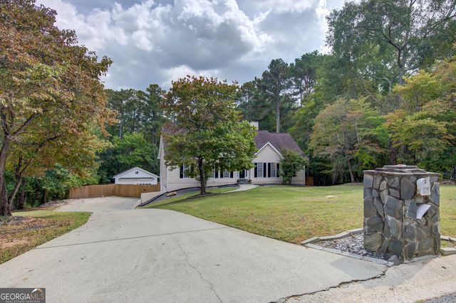 195 Blackberry Run, Fayetteville, GA 30214