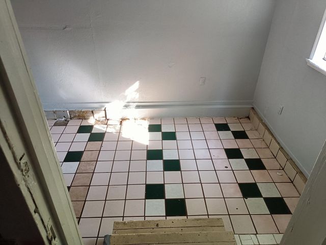 3213 8th Avenue, Fort Worth, TX 76110