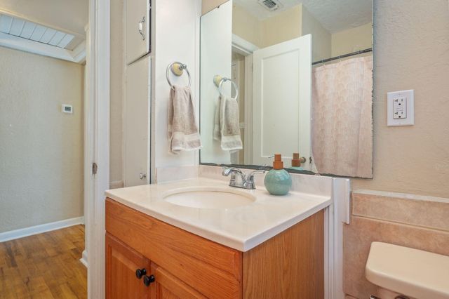 226 NE Beachview Drive, Fort Walton Beach, FL 32547