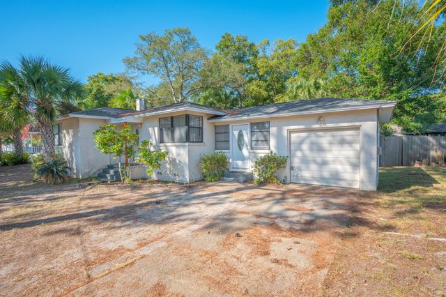 226 NE Beachview Drive, Fort Walton Beach, FL 32547