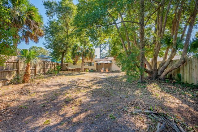 226 NE Beachview Drive, Fort Walton Beach, FL 32547