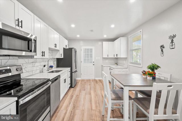 3908 ELMWOOD DR, Alexandria, VA 22303